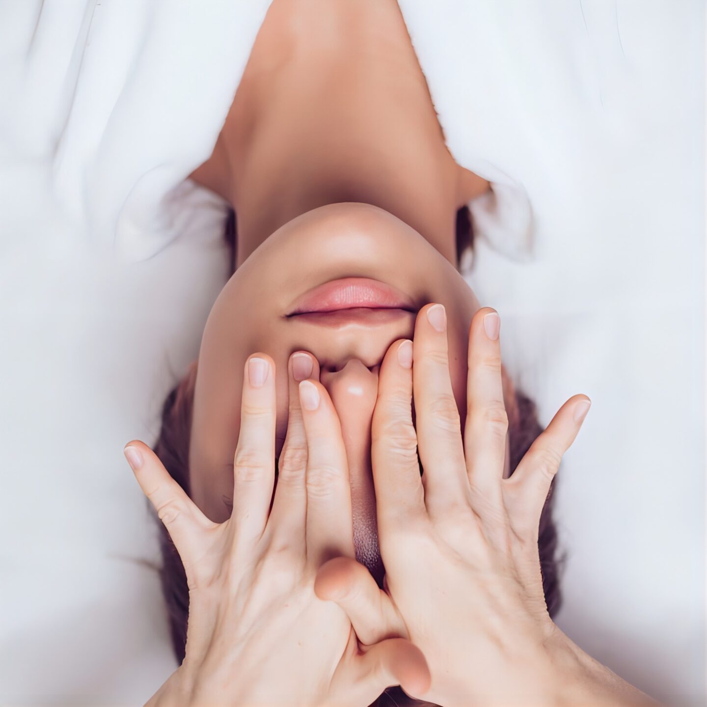 【移動なしで癒される】💆‍♂️💤✨ 博多メンズエステガーベラの出張サービスが好評です！✨・ - 博多メンズエステ【Gerberaｰガーベラ】メンズアロマ