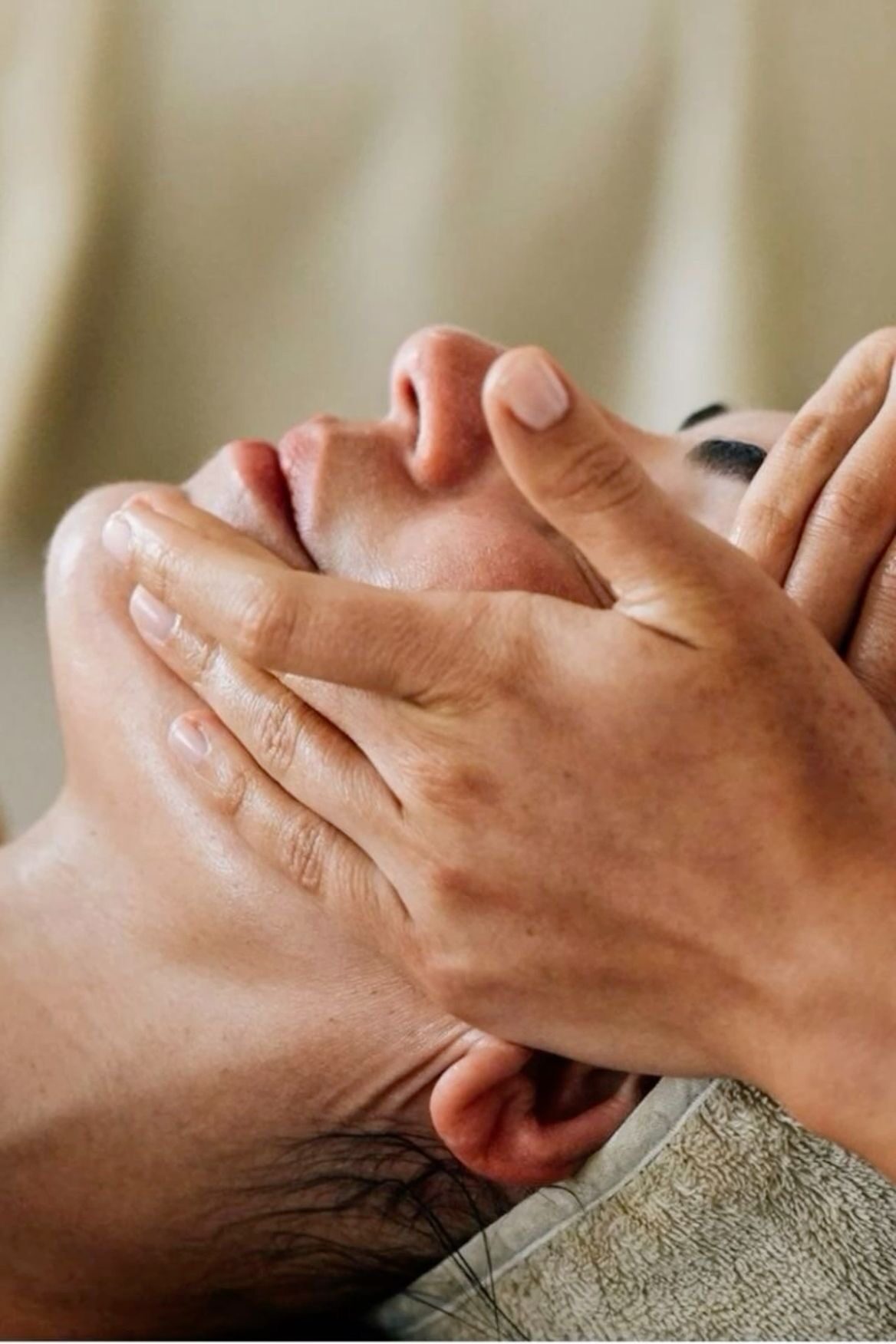 【移動なしで癒される】💆‍♂️💤✨ 博多メンズエステガーベラの出張サービスが好評です！✨・ - 博多メンズエステ【Gerberaｰガーベラ】メンズアロマ